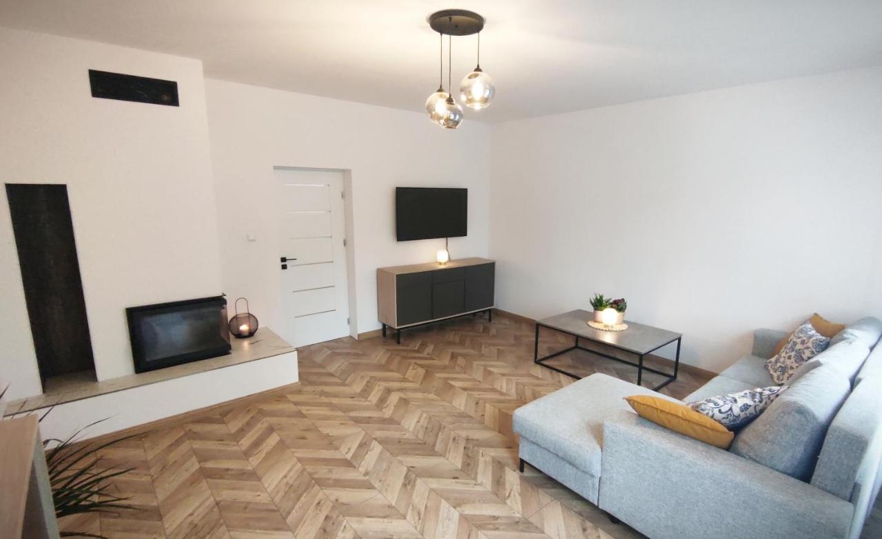 Appartement B&D Apartament Chelmiec à Wałbrzych Extérieur photo